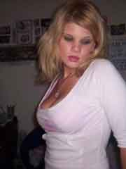 romantic lady looking for guy in Rock Falls, Wisconsin